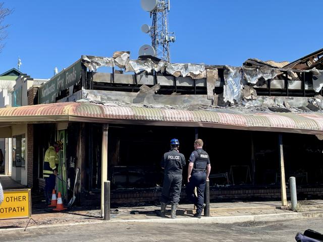 Business owners impacted by Lighthouse Cafe fire destruction | The Islander