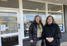 Sharkie visits KI, renews calls for urgent action on gambling advertising