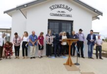 Builders, locals celebrate