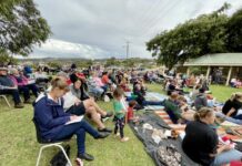 Penneshaw Community Business Centre grants for 2023 announced at carols