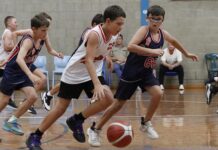 Junior basketball semi finals action on Kangaroo Island