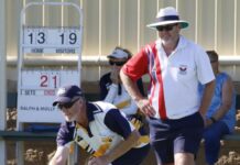 Open gender bowls action from Kangaroo Island