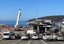 Demolition of old Penneshaw jetty underway as ferry port works proceed