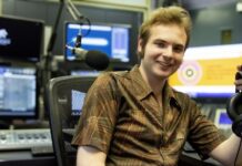 Jack brings Vinyl Vibes to Kangaroo Island community radio