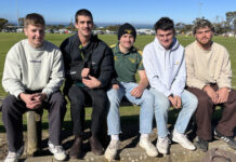 KI spectators enjoy sport at Kingscote oval