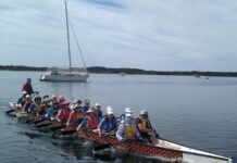 Dragon boaters host bushwalkers for paddle in silky conditions