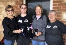 Bikes and support on KI Black Dog Ride: PHOTOS