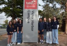 R&D funding available for KI education providers and industry innovators