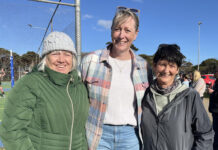 Kangaroo Island spectators at the sport at Wisanger: PHOTOS