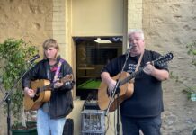 Son father duo ‘Jack and Marty’ play at the Queenie