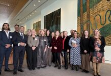 Great Southern Reef scientists, mayors brief Canberra leaders on algal bloom plans