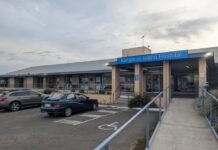 Health service promises to replace KI hospital equipment, births continue