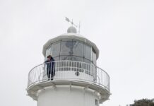 Refurbishment of old Cape Willoughby light at Hope Cottage Museum