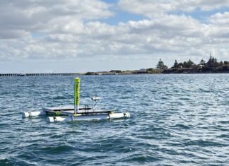 AusOcean re-deploys acoustic research buoy on top of Kingscote artificial oyster reef