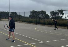 Bumper crowd for Wonks tennis