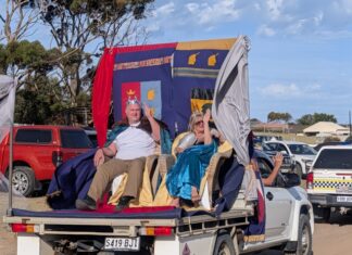 Advance Kingscote Christmas Pageant signals festive end-of-year for KI