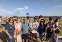 Friends and Santa at the Advance Kingscote Christmas Pageant: PHOTOS