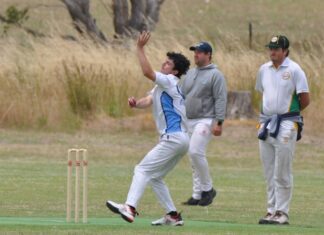 Senior cricket action at the MCG: PHOTOS