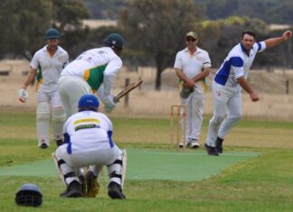 Hawks beat ladder leaders as Kangaroo Island cricket resumes