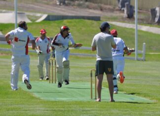Preliminary finals cricket action at Kingscote: PHOTOS