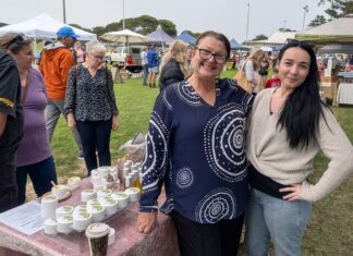 Easter Sunday at the Penneshaw community market: PHOTOS